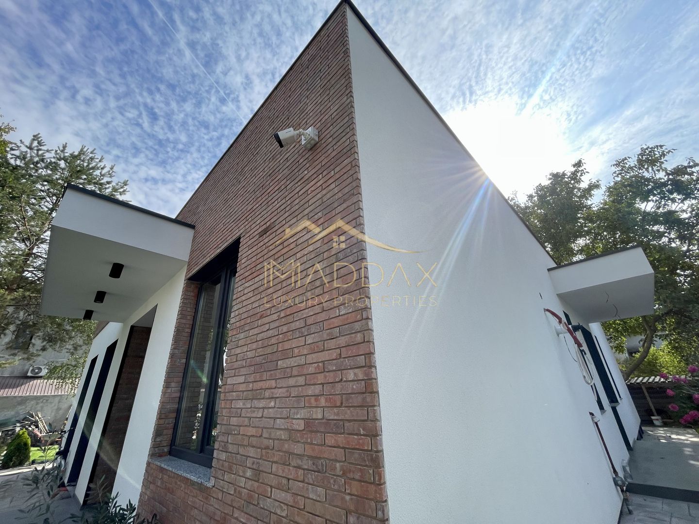 Vila cu 5 camere // * 565 mp gradina* // Tunari - Poză 41