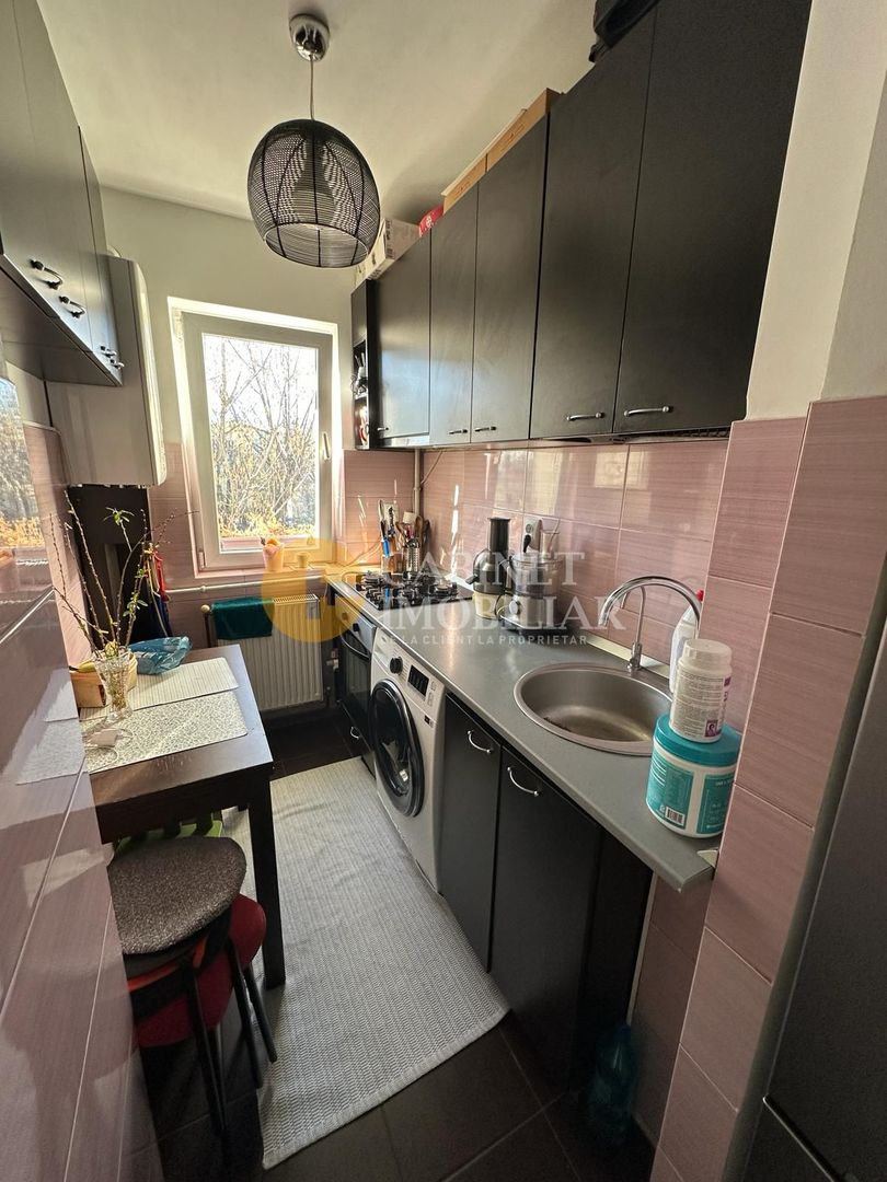 2 Camere Decomandat - Etaj 3 - Zona Alexandru Cel Bun - Poză 5