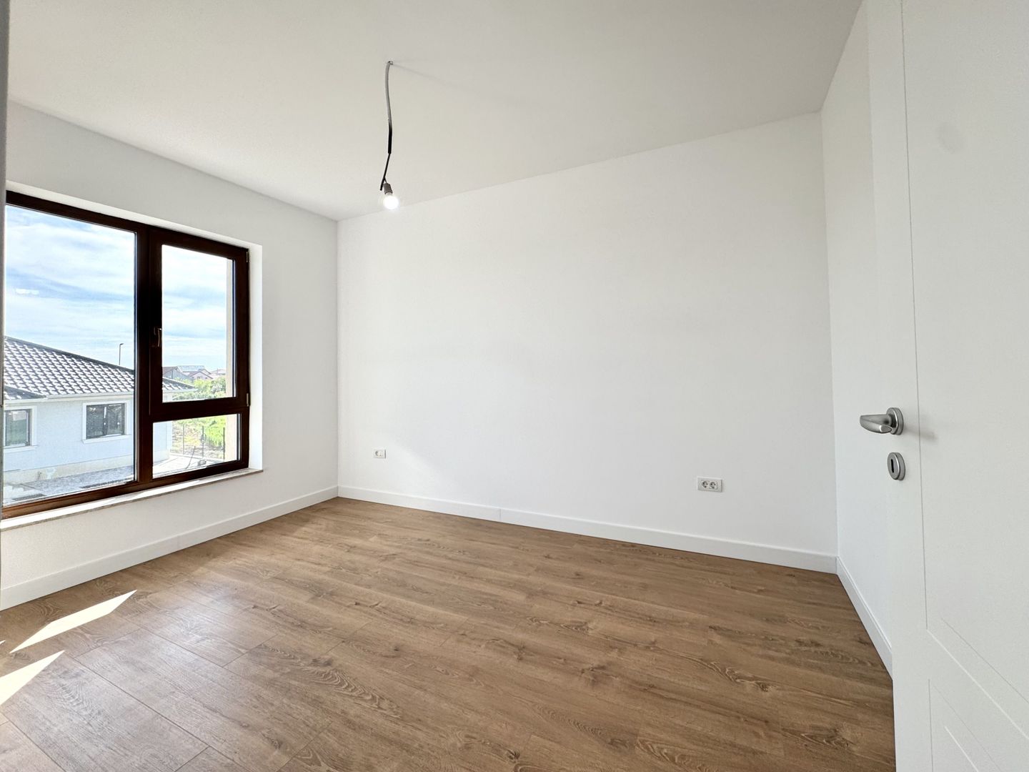 Duplex spațios în Dumbrăvița – separat prin cameră tehnică, zona IKEA - Poză 19