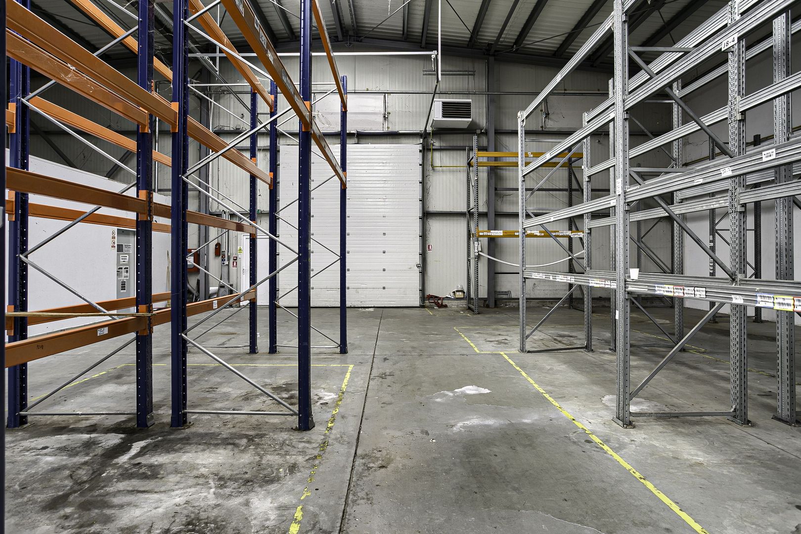 Hala industriala de inchiriat , ARAD-856 mp - Poză 2