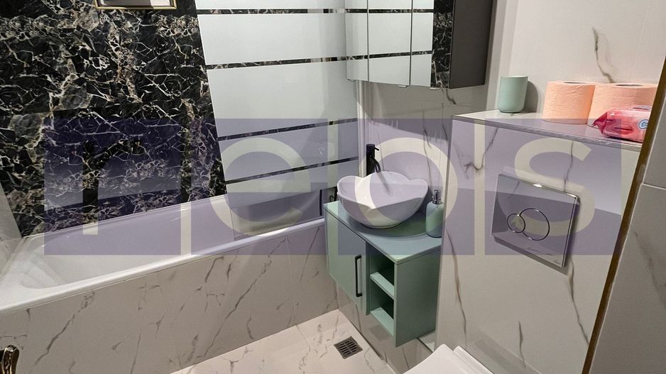 De vanzare apartament 3 camere Bd Dacia decomandat 2 bai 79 mp utili - Poză 9