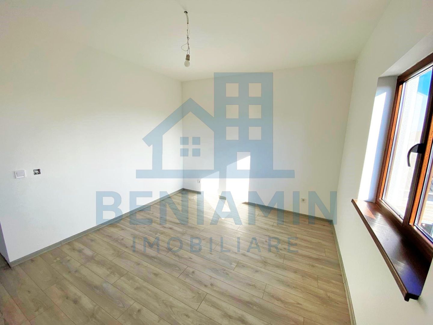 Casa noua stil mediteranian - P+1 - 4 dormitoare - 176mp - Damila - Poză 7