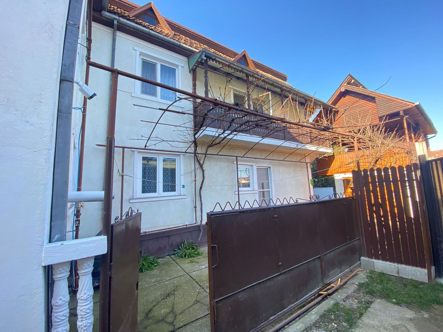 BRASADAS vinde casa cu 6 cam 2 bai cu tern 3.3 ari. - Poză 17