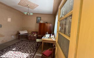 Casă în Ungheni preț 75.000 . 1100 mp teren - Poză 5