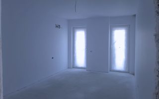 Apartament 3 camere 82 mp + 2 terase de 24 mp zona rezidentiala aerisita - Poză 4