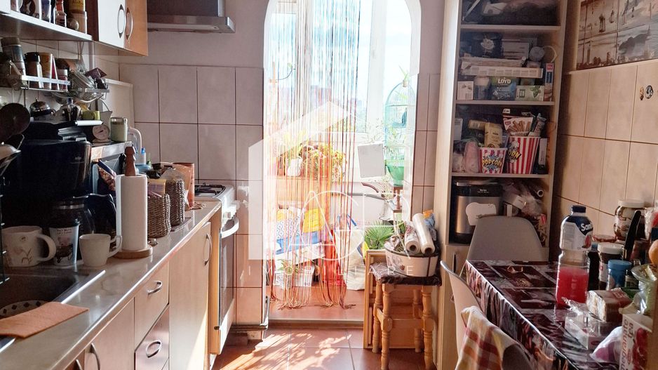 Apartament cu 3 camere, decomandat, zona Paltinis - Poză 4