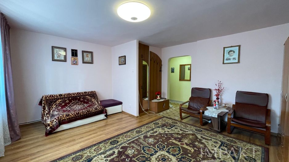 Apartament cu trei camere decomandate spre vanzare in Manastur! - Poză 1