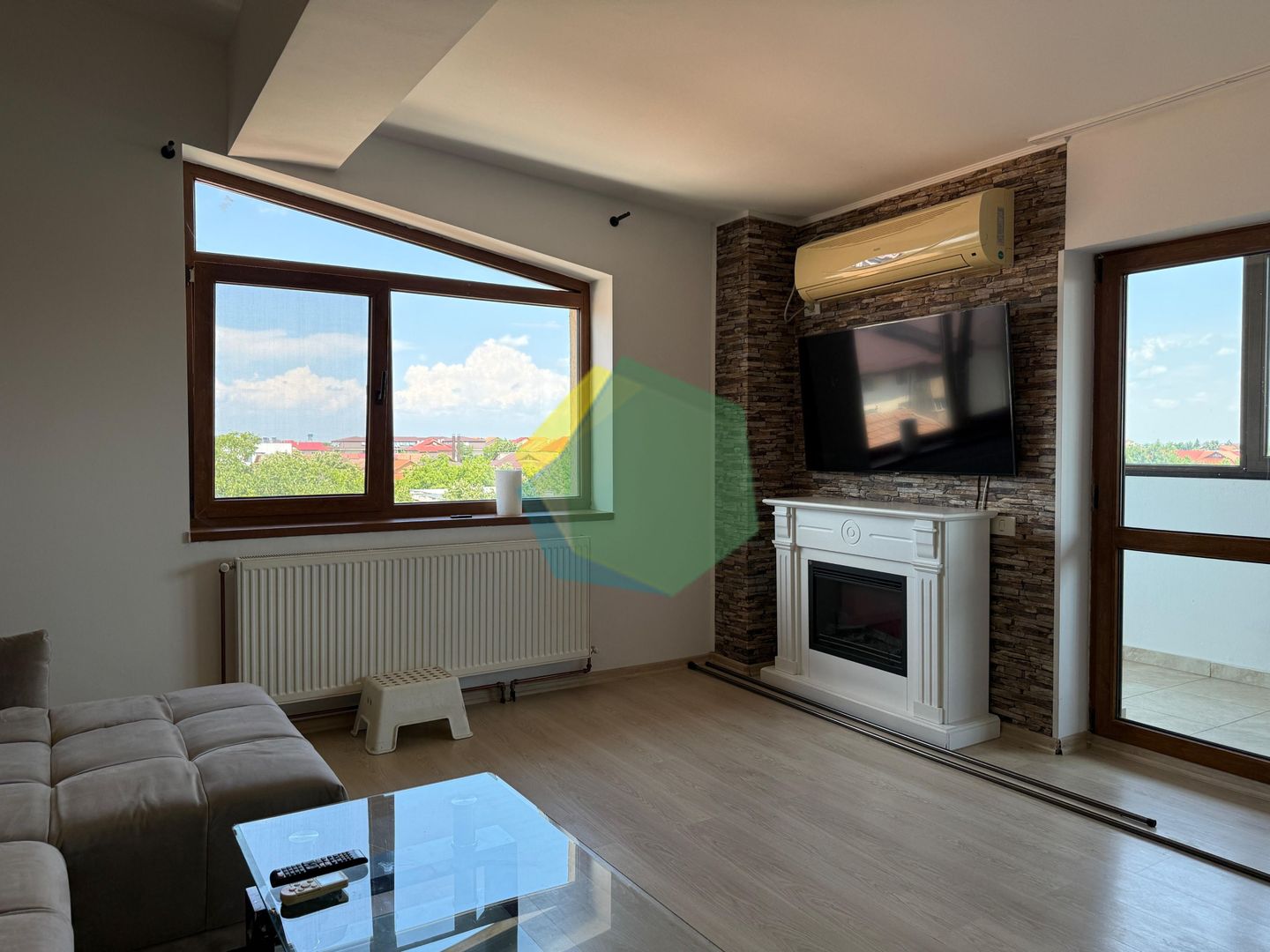 Apartament central Otopeni | 3 camere | Et inalt - Poză 2