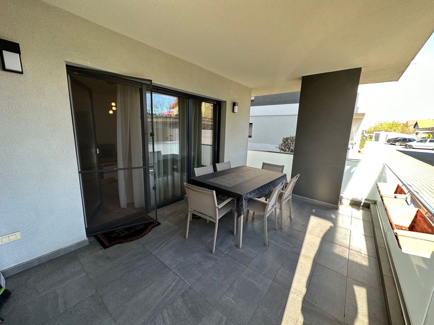 Apartament cu 3 camere de închiriat în zona Nord - Poză 18