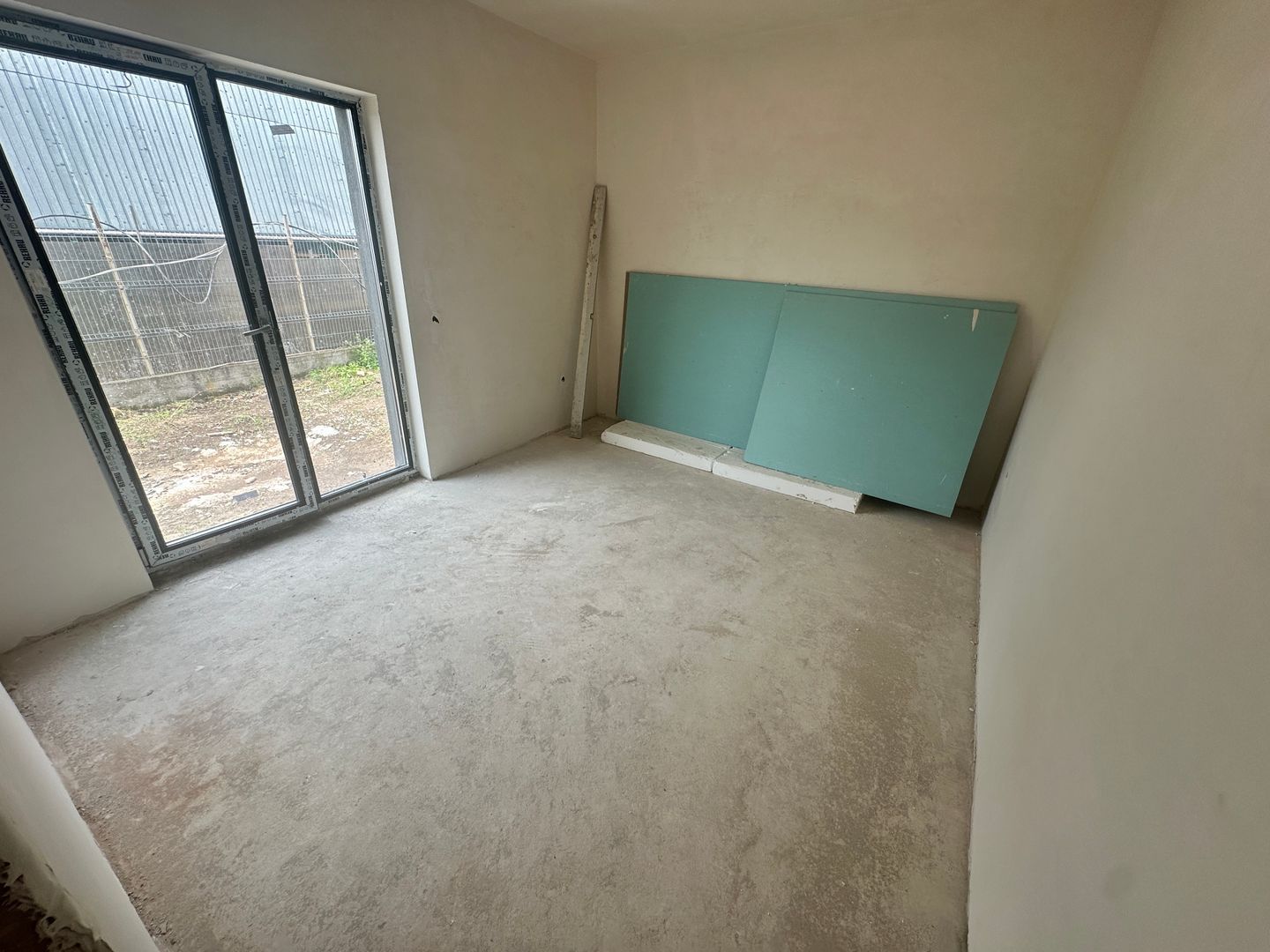 AP. 2 CAMERE -  CURTE 60 MP, INCALZIRE IN PARDOSEALA, COMISION 0% - Poză 5