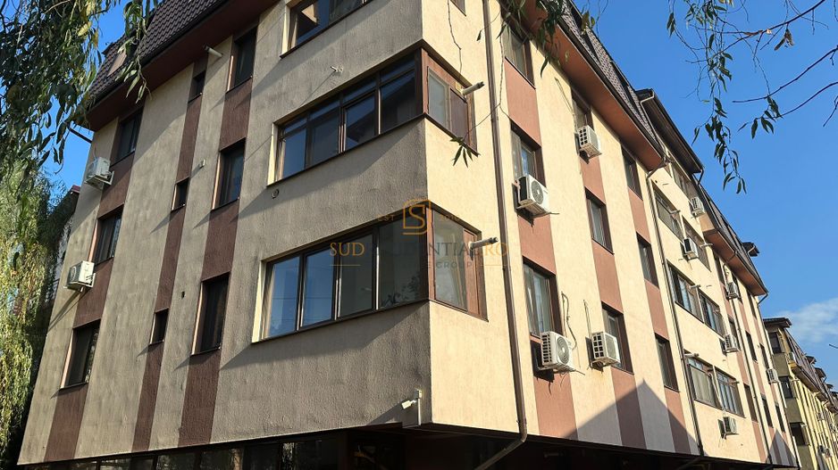 Garsoniera spatioasa, etaj 2, loc de parcare, Drumul Fermei,0 Comision - Poză 1