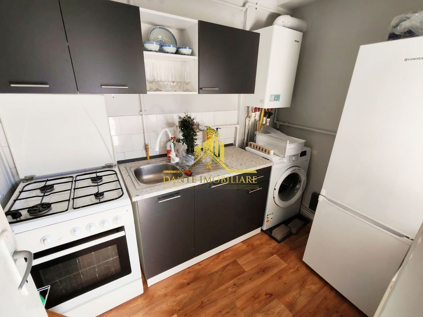 Garsoniera, moderna, renovata , ULTRACENTRAL, Teatru National, Eroilor - Poză 3