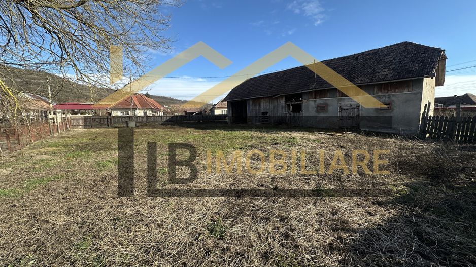 Casa de vanzare 4 camere, 2240mp teren, Zona Raciu - Poză 10