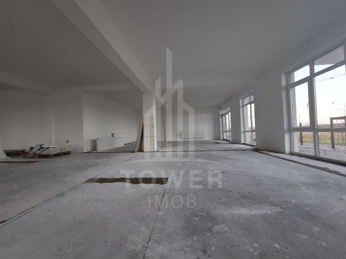 Spațiu ideal pentru multiple activități comerciale |Calea Șurii Mici- De vânzare - Poză 1