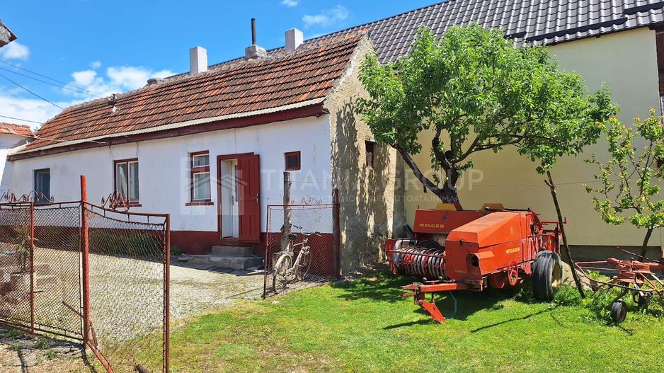 Casa cu teren 1800 mp in Dumbravita,  comision 0 - Poză 1