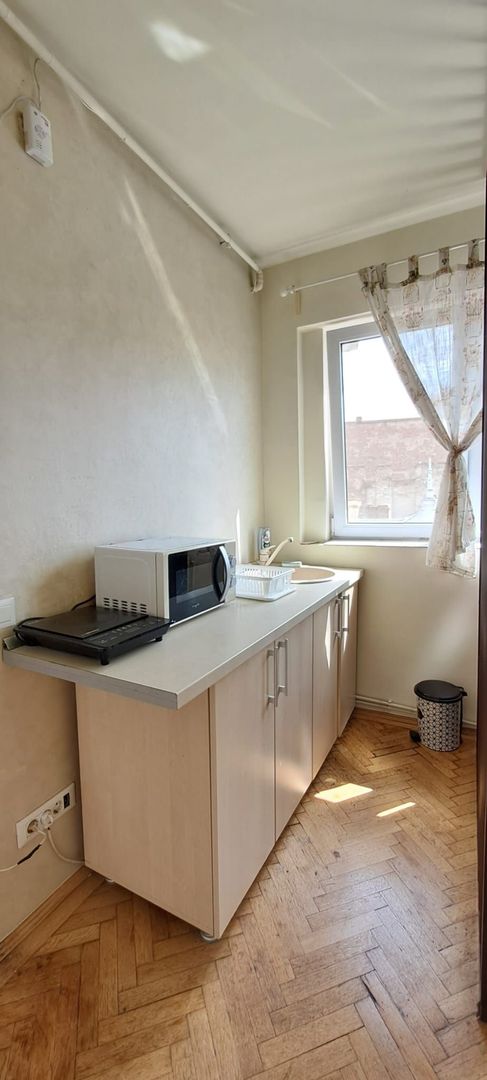 Universitate - Piata Rosetti, garsoniera, mobilata, utilata, centrala - Poză 4