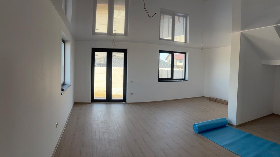 Duplex modern intr-o zona linistita - Poză 2