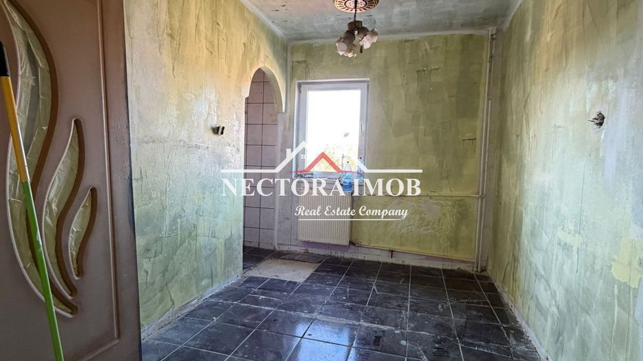 NECTORA IMOB-Apartament 3 camere, 2 bai, 3 balcoane, Zona Velenta,65mp - Poză 8