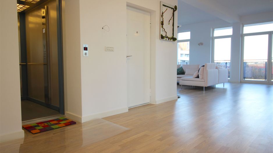 Apartament deosebit cu acces direct din lift - Poză 6