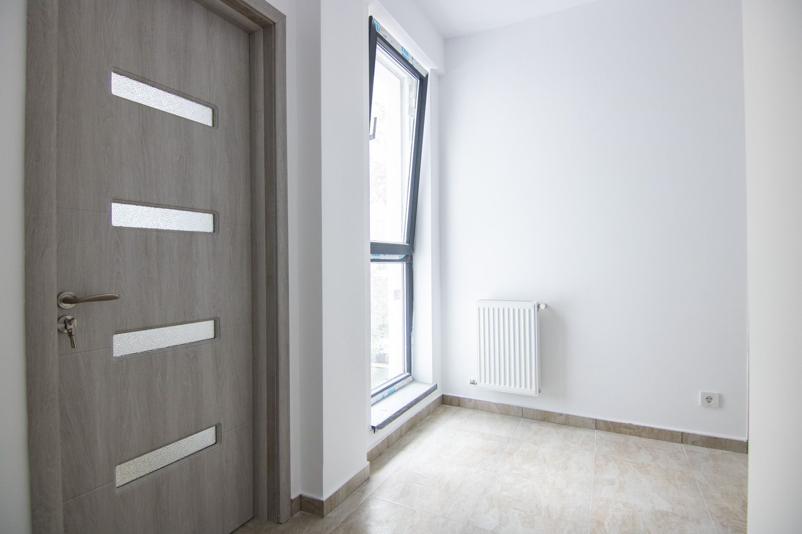 Drumul Taberei - Mall Plaza , 2 camere, lift, finisat la cheie,  0% COMISION. - Poză 3