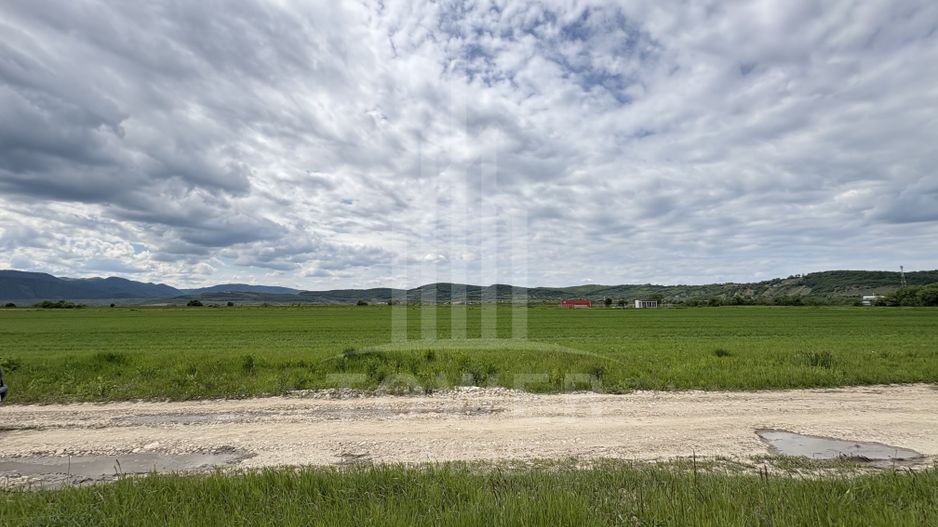 🏡 Teren Intravilan cu Autorizație de Construcție – 480 mp în Cristian, - Poză 1