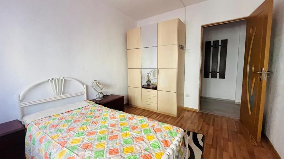 APARTAMENT DE INCHIRIAT IN ALEEA PARC, LA 300EURO - Poză 3