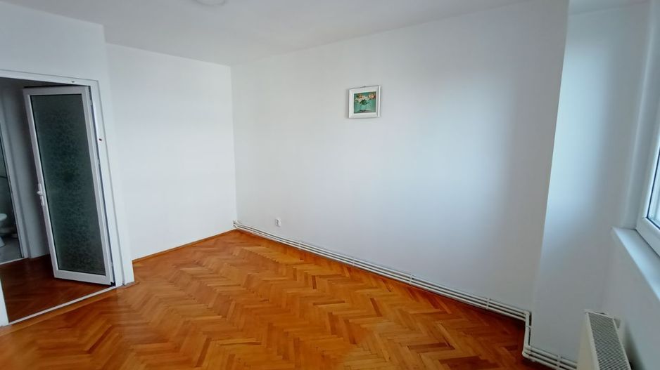 Galați 2 camere Maz 1,  renovat, izolat termic 4/11 - Poză 7