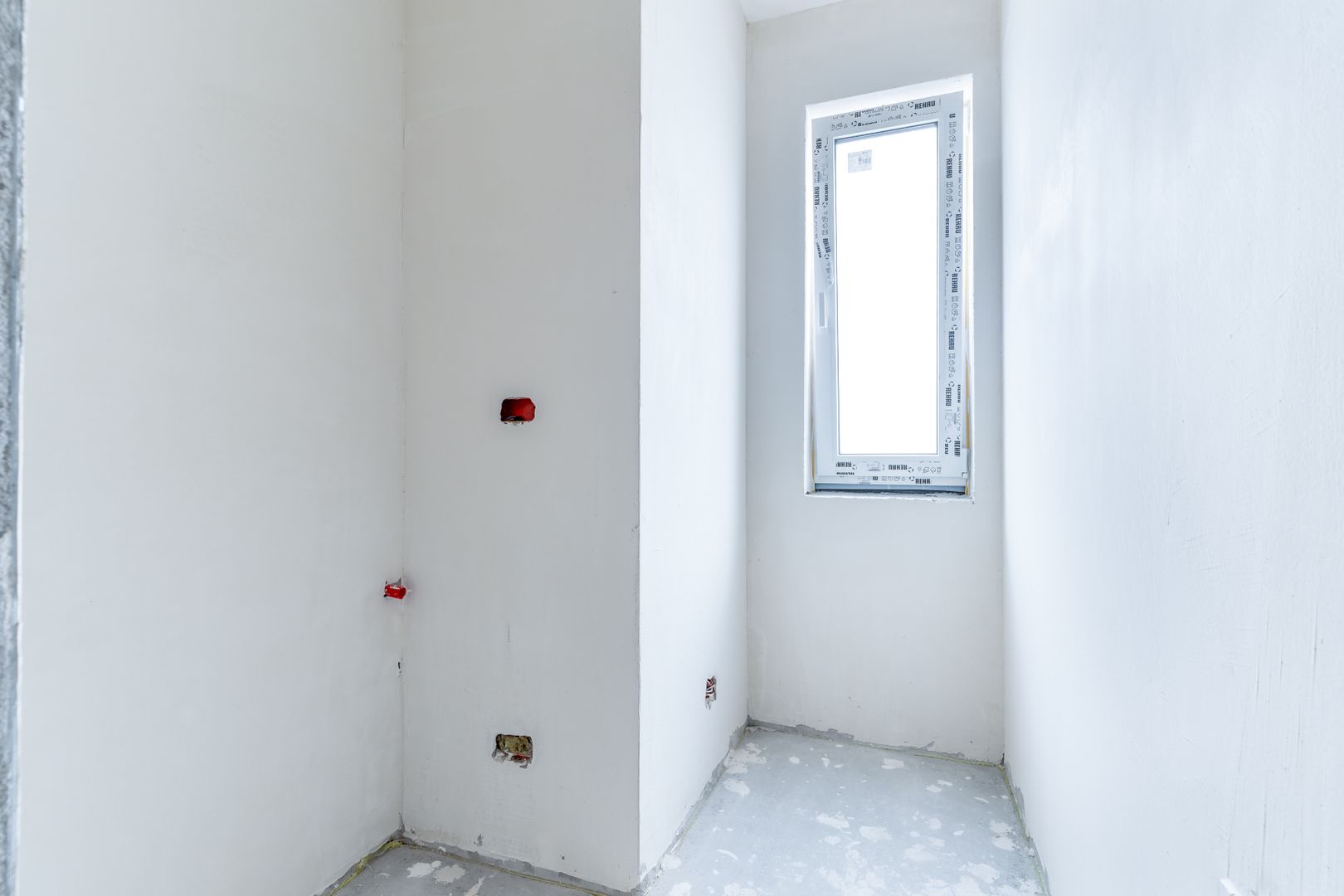 Duplex modern in Voronet, 136 mp utili, garaj si teren 325 mp - Poză 18