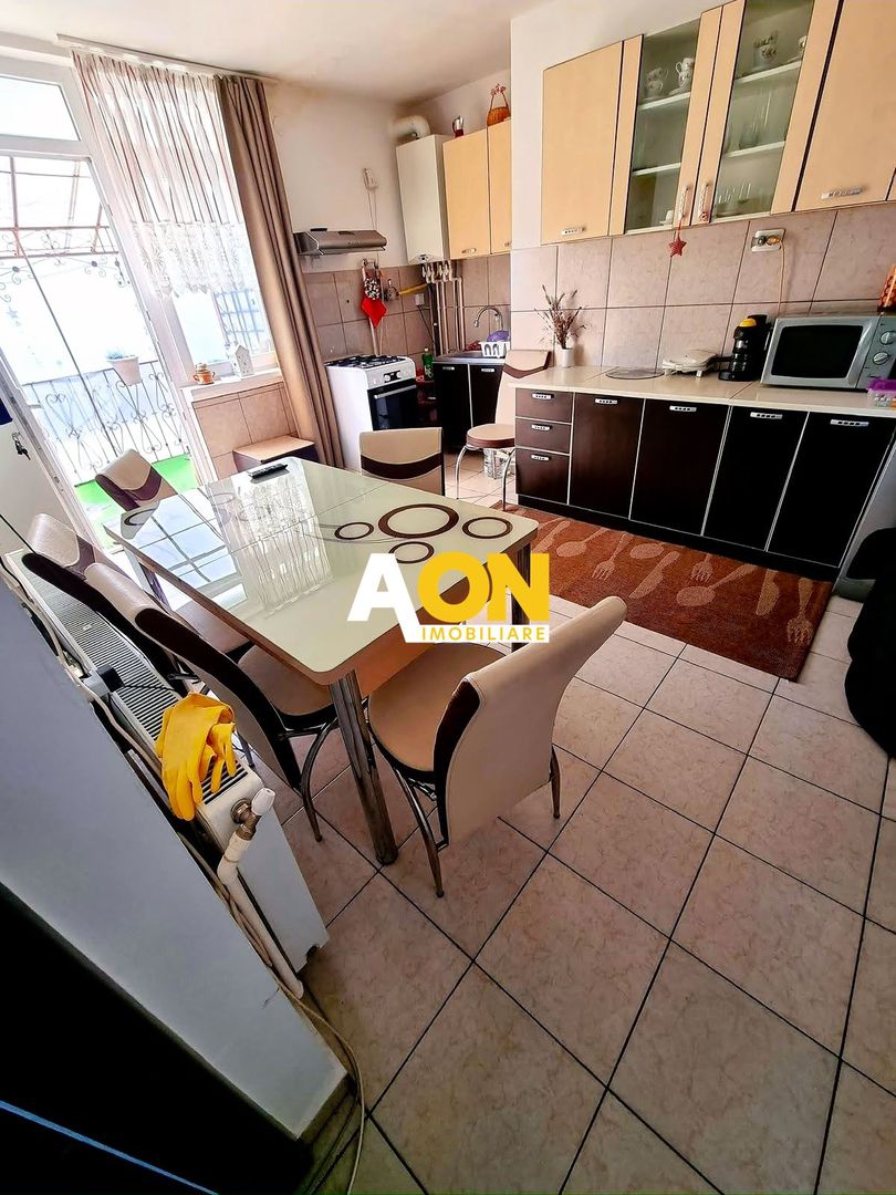 Casa 4 camere, 2 bai, 2 bucatarii, 1050 mp teren, zona Centru - Poză 11