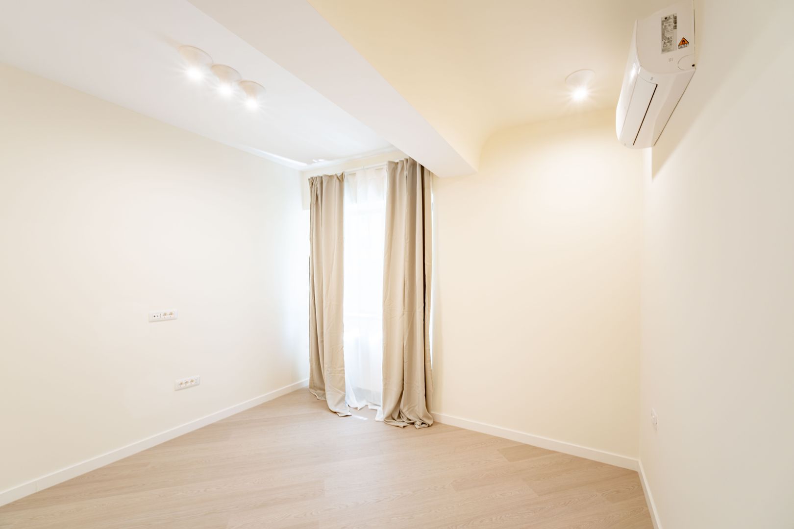 Apartament 3 camere I Design Unic I Cortina North - Poză 24