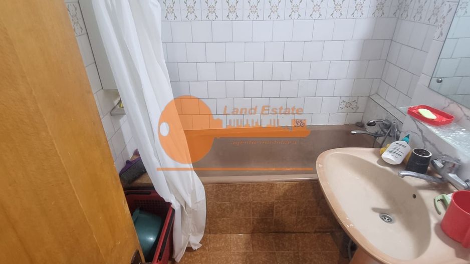 Apartament cu 3 camere in zona Crangasi - Poză 15