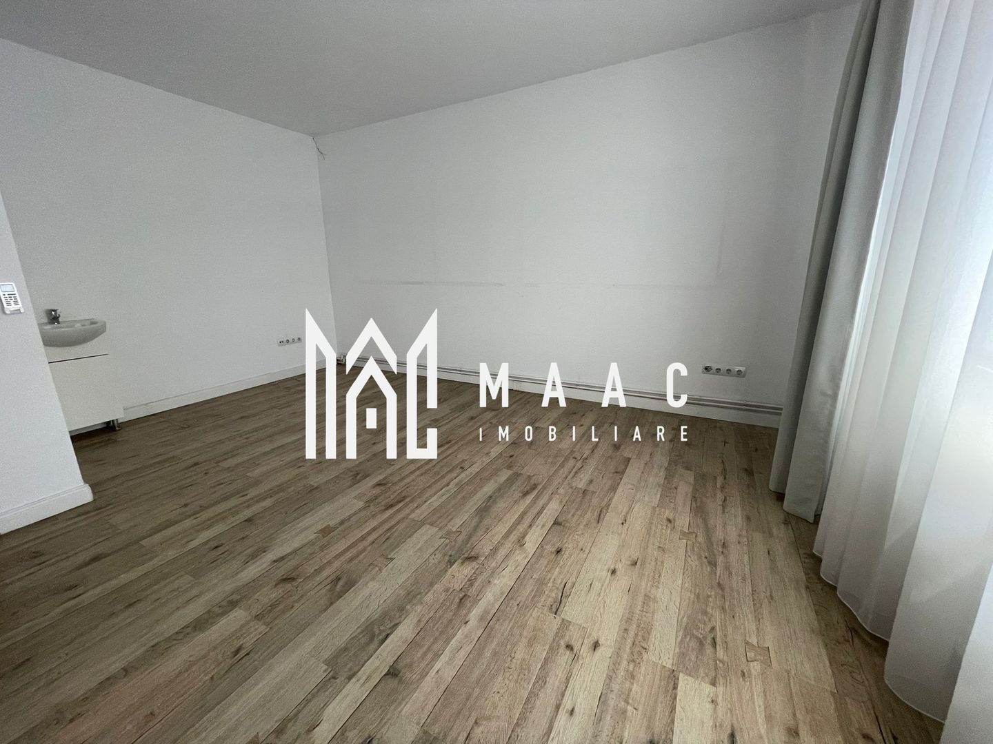 Spatiu birouri I 3 camere I Zona Bulevardul Victoria - Poză 2