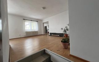 Pensiune + Casa | 626 MPU | Selimbar - Poză 28