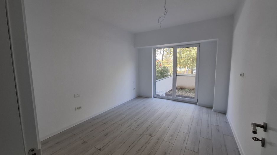 4 camere Bloc Nou Rezidential Birouri L330 GranVia Lake View - Poză 13