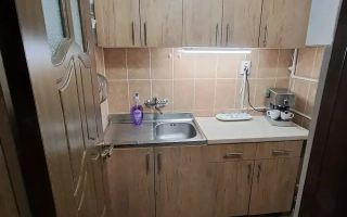 Garzoniera de vanzare - Poză 1