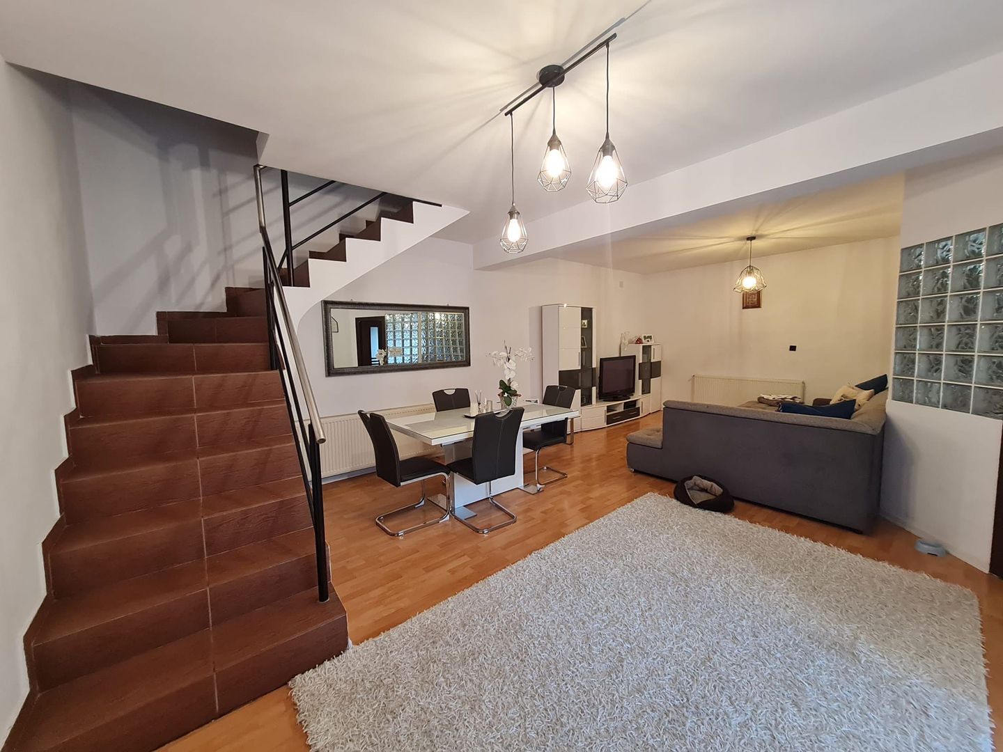 Casa ideală pentru investiție-spațiu comercial/birourii - Poză 4