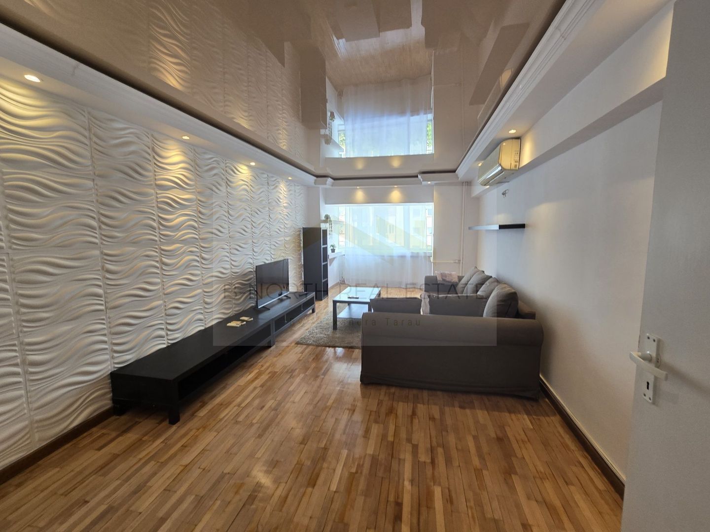 Apartament cu 4 camere de tip Duplex - Bvd. Unirii - Zona centrala - Poză 3