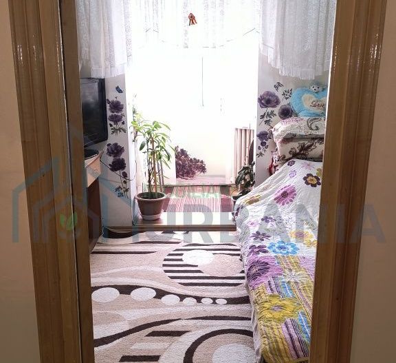 Vând apartament cu 3 camere - Poză 7