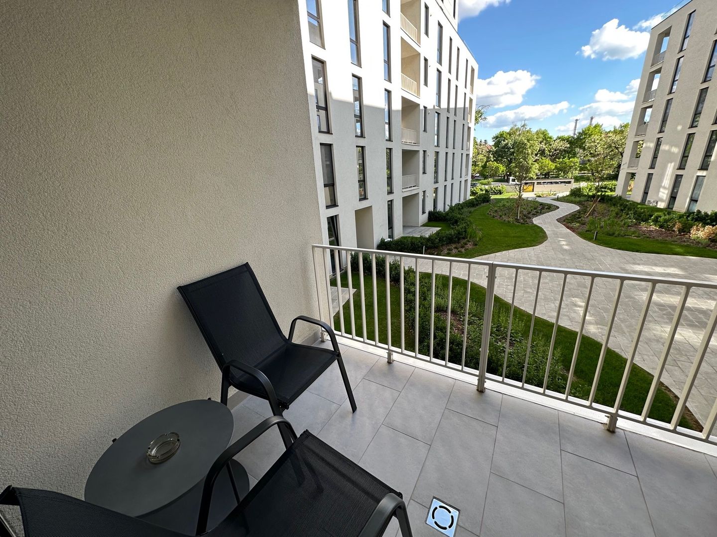 Apartament la ISHO cu loc de parcare și boxa - Poză 5