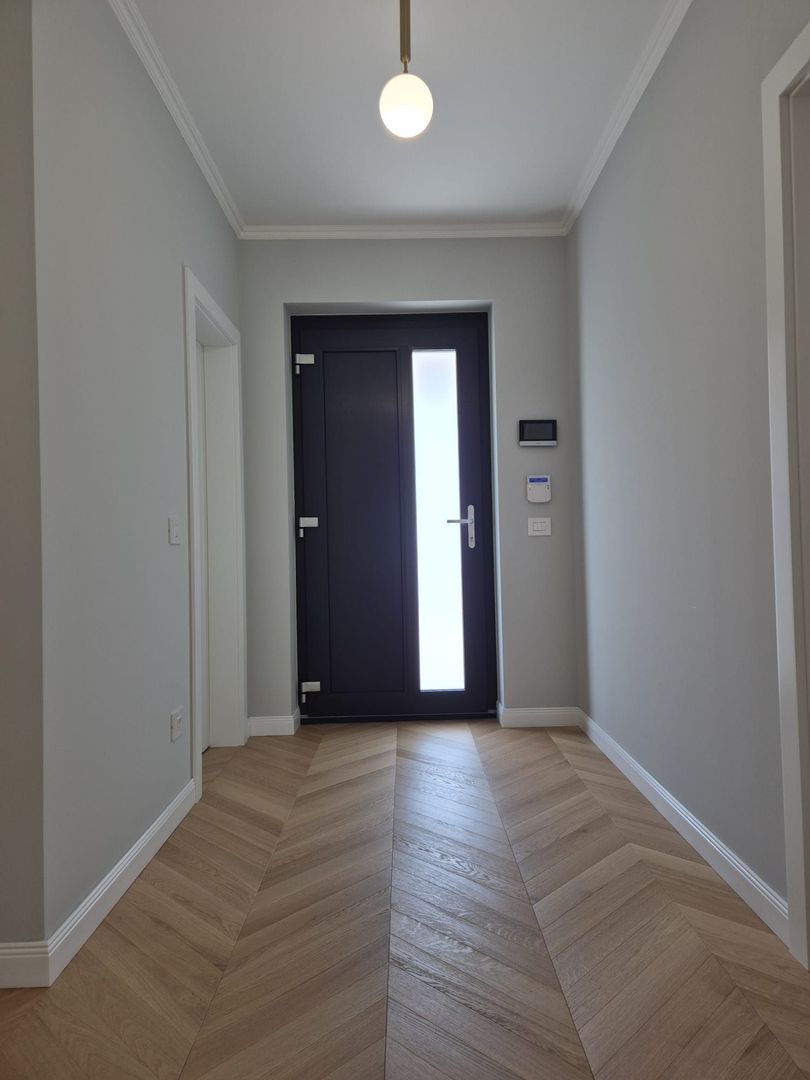 Locuinta individuala cu garaj si teren de 1000mp - Poză 7