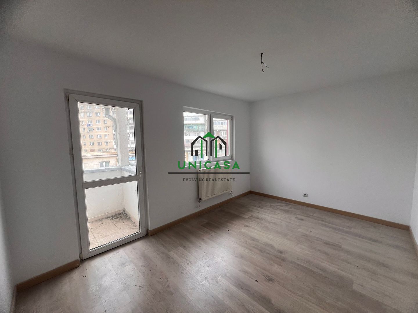Garsoniera la mansardă/Ostroveni/26.000 € - Poză 2
