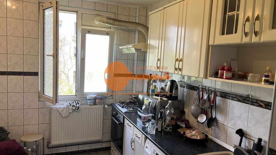 Apartamend te vanzare Metrou Raul Doamnei - Poză 1
