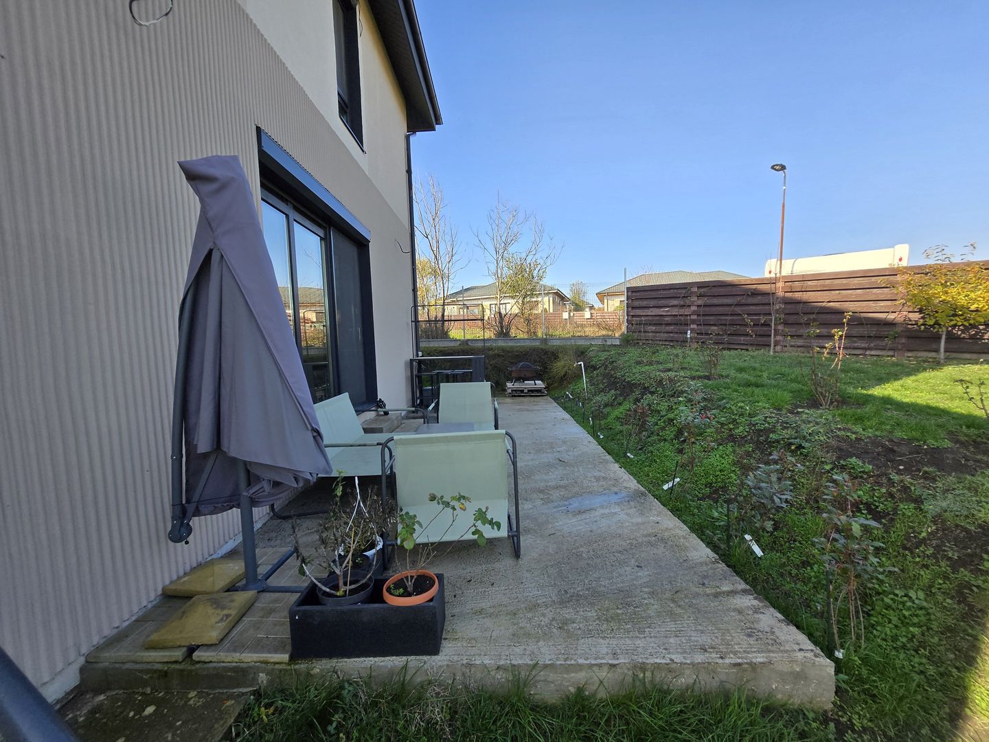 Casa noua 151mp curte 1000m Frumusani mobilata lux -langa Lac/Primarie - Poză 15