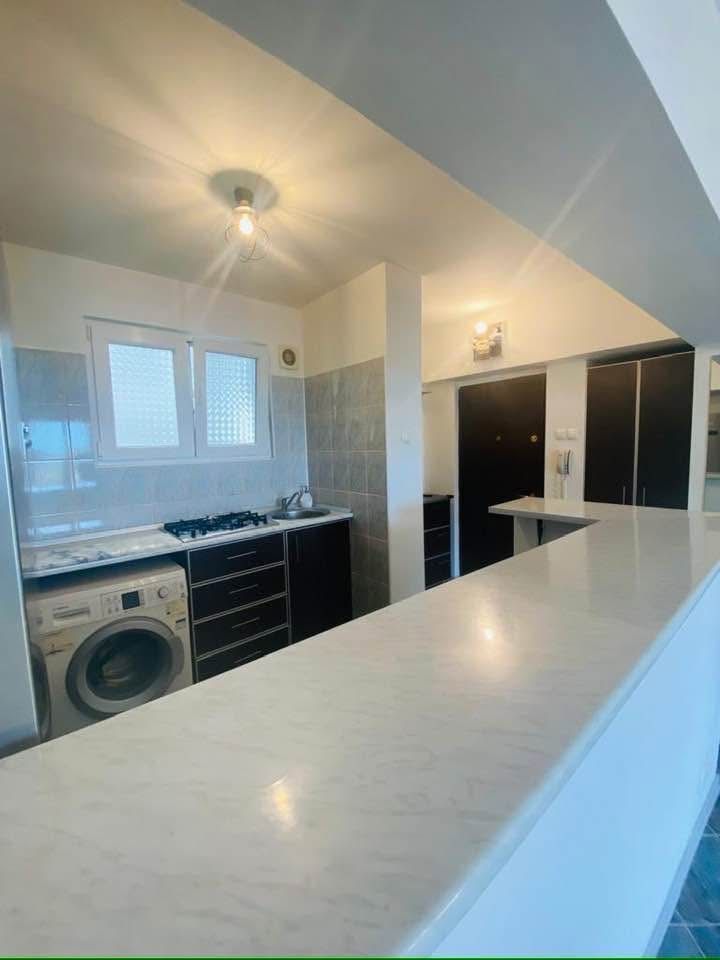 Apartament 2 camere spațios, chiar la metrou Ștefan cel Mare - Poză 3