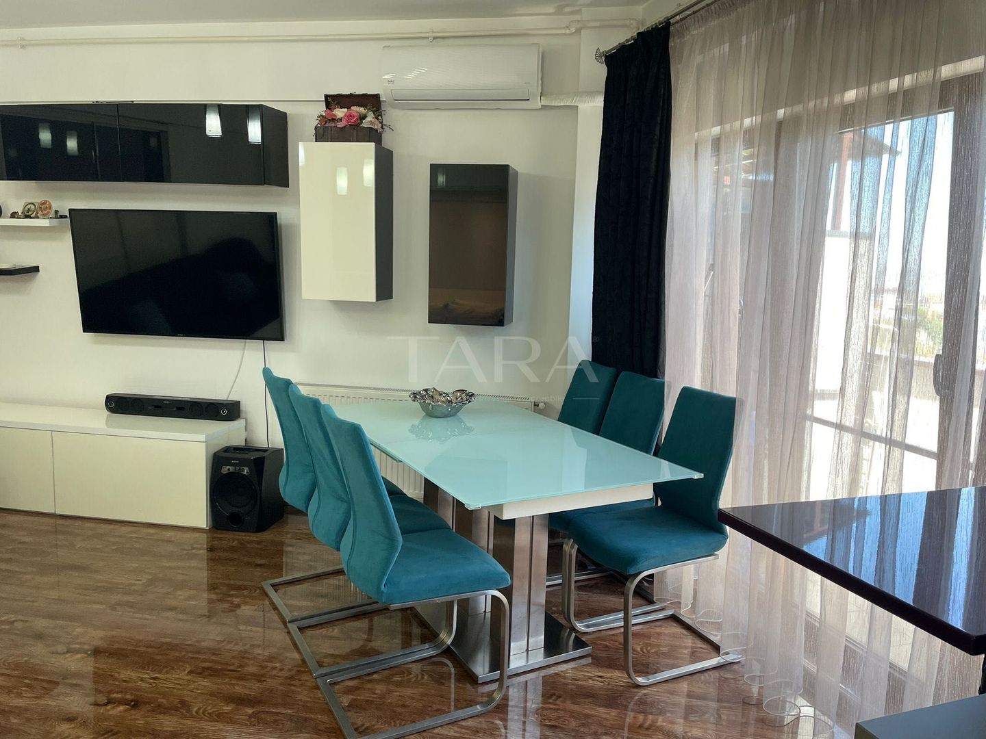 Apartament 2 camere de vanzare - Poză 3