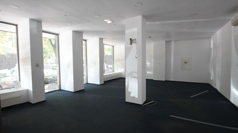 Spatiu comercial stradal 170 mp- central - Poză 2
