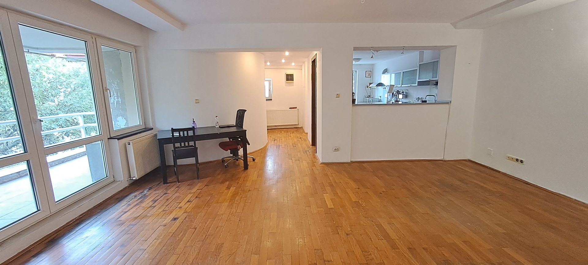 Brancoveanu, 3 camere spatios - 98 mp, etaj 2, acces metrou si stb - Poză 1