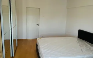 Apartament spațios cu 4 camere, vedere spectaculoasă către Palatul Parlamentului - Poză 11
