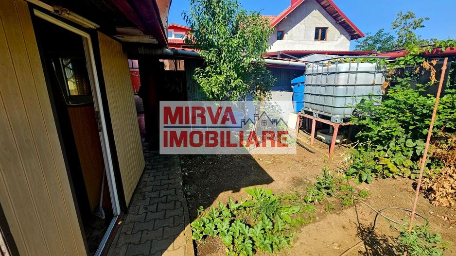 🏡 Casă spațioasă cu 9 camere în Strejnicu – pentru locuință, birouri - Poză 30