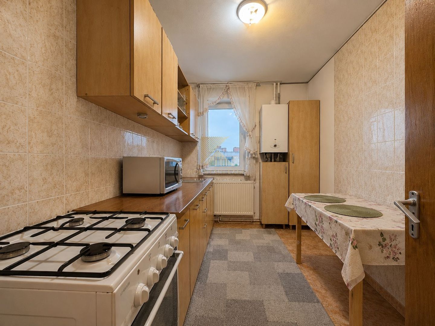 Apartament luminos cu 3 camere, parcare și boxă, zona Astra - Poză 5